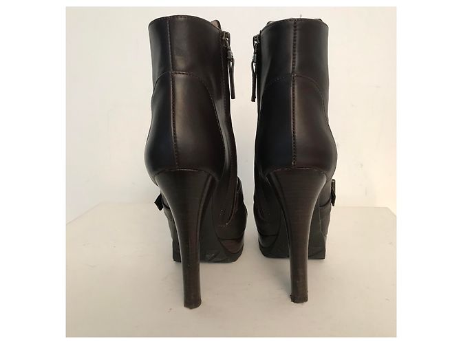 Botines Fendi de piel marrón Castaño - vista 3