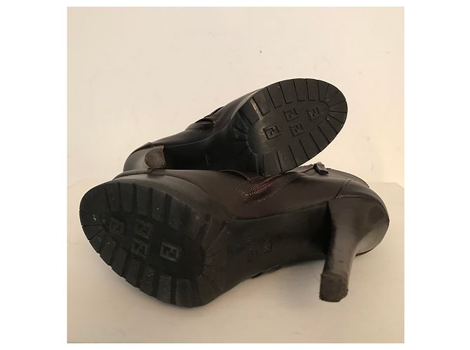 Botines Fendi de piel marrón Castaño - vista 4
