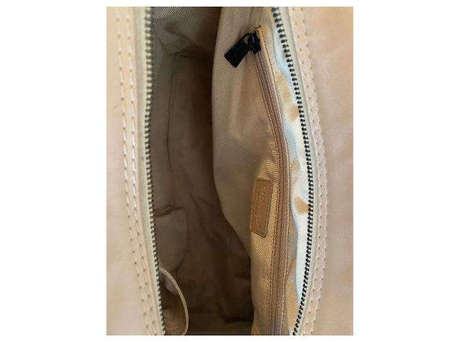 Bolso Chanel Wild Stitch Boston Beige de Cuero - vista 6