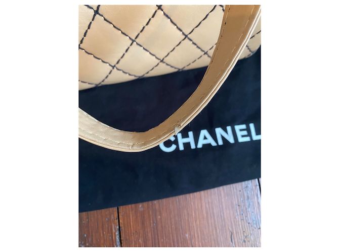 Bolso Chanel Wild Stitch Boston Beige de Cuero - vista 8