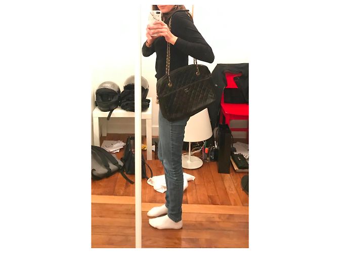 Bolsa Chanel em couro preto acolchoado - vista 7