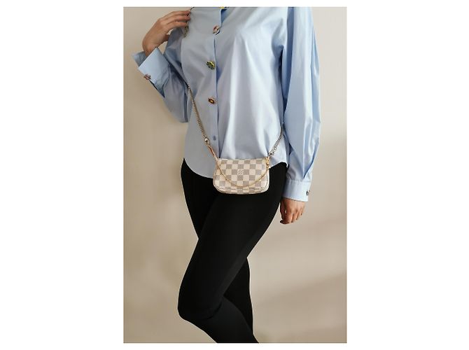 Louis Vuitton Mini Pochette accessori Azur Gold hardware - vista 15