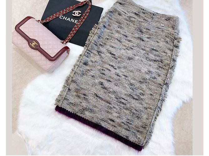 Conjunto de Saia Chanel de Lã Tweed Borgonha Cinza - vista 3