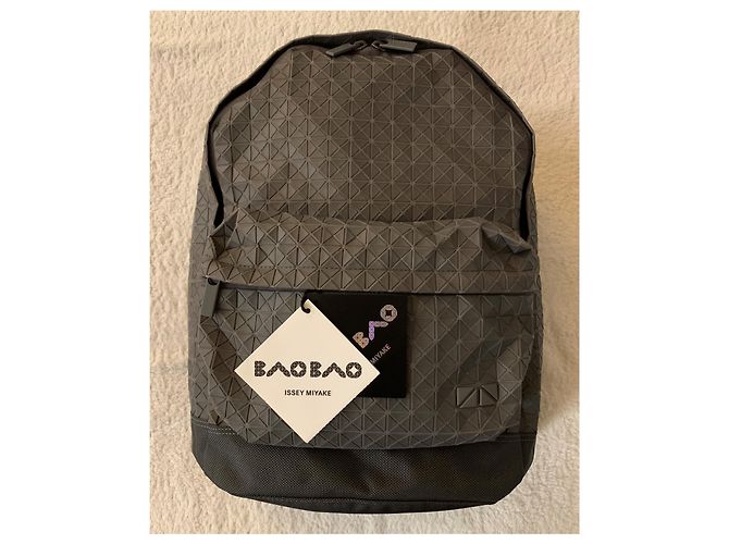 Issey Miyake Zaino Baobao grigio - vista 10