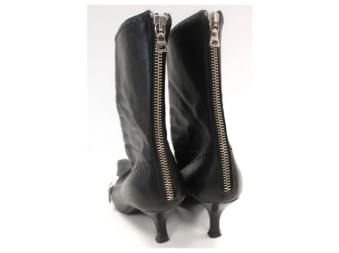 Prada schwarze Lederstiefel mit Kitten Heel - Ansicht 4