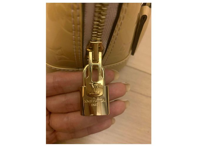 Louis Vuitton Alma BB Beige - Ansicht 8