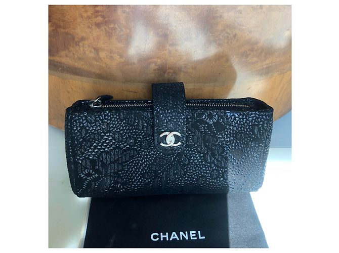 Chanel Clutch in rilievo classica senza tempo Nero - vista 2