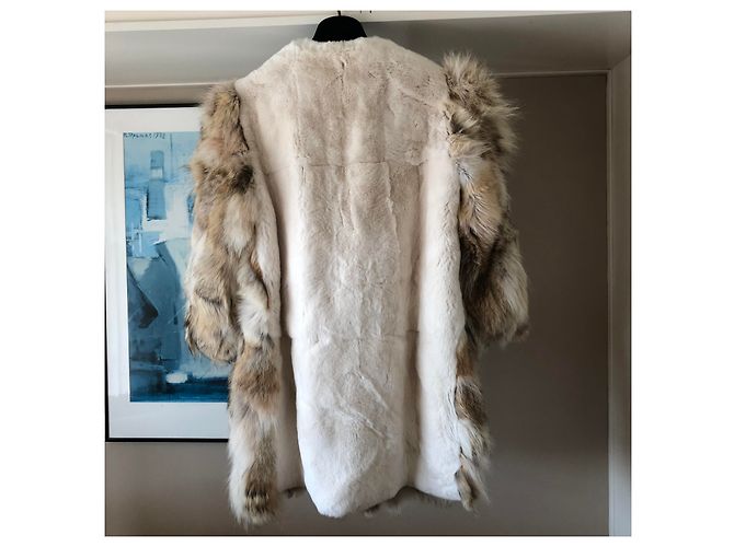 MIU MIU Abrigo de piel de coyote Beige - vista 12
