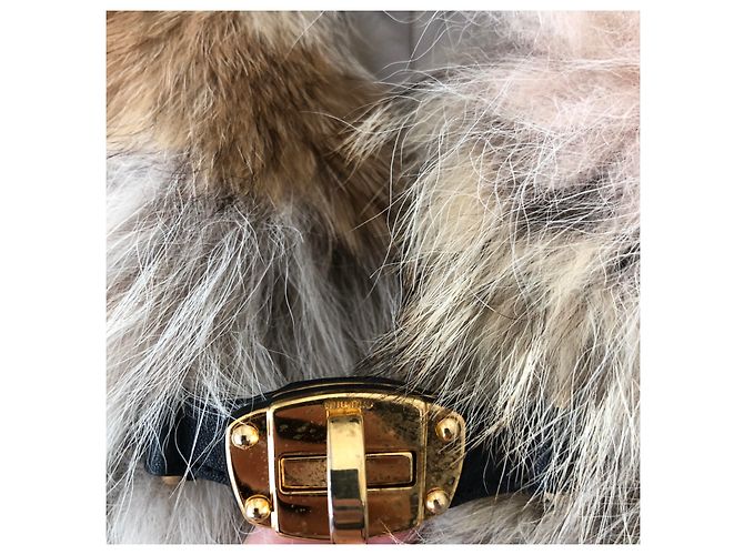 MIU MIU Abrigo de piel de coyote Beige - vista 2