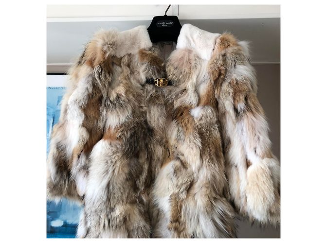 MIU MIU Abrigo de piel de coyote Beige - vista 5