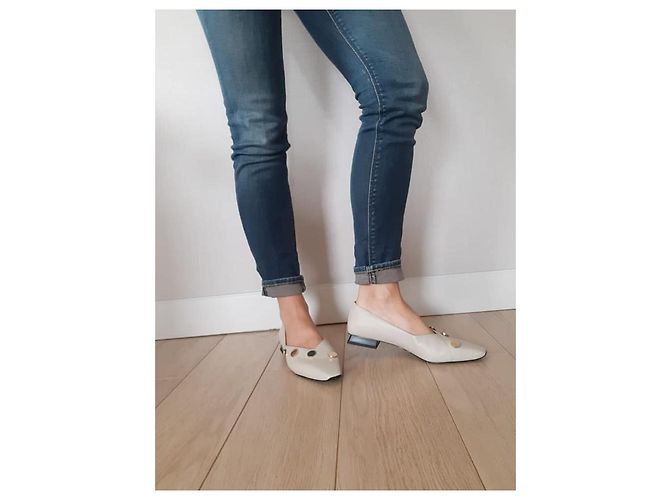 Autre Marque Charles&Keith Ballerinas aus Leder Beige Größe 38 - Ansicht 4