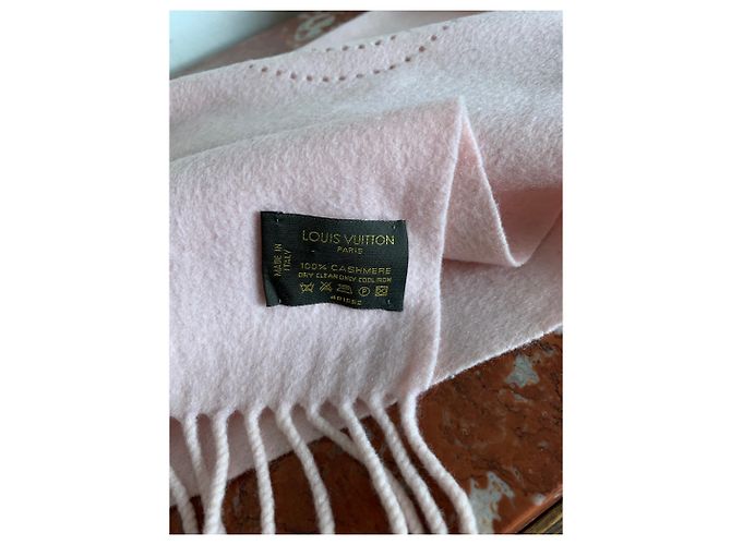 Sciarpa Louis Vuitton in cashmere rosa - vista 4