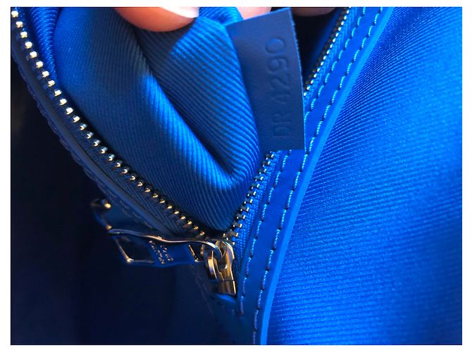 Abbesses Louis Vuitton LV Keepall Clouds nuovo Blu - vista 11