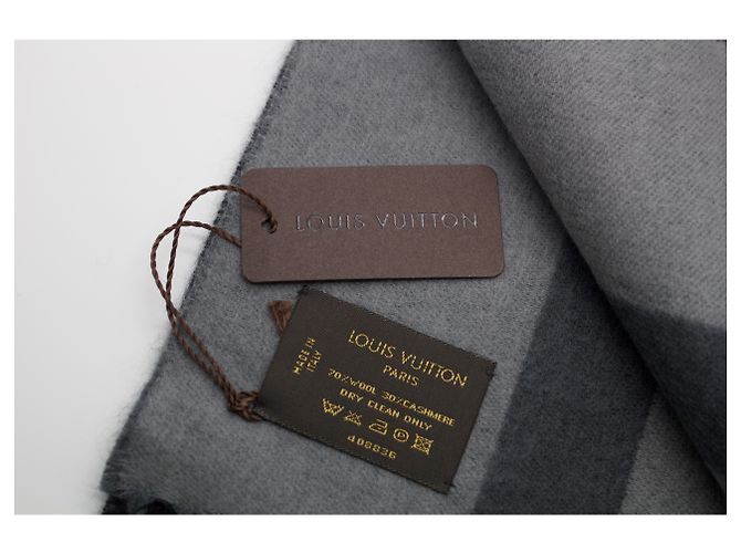 Louis Vuitton v historique Negro Gris - vista 2