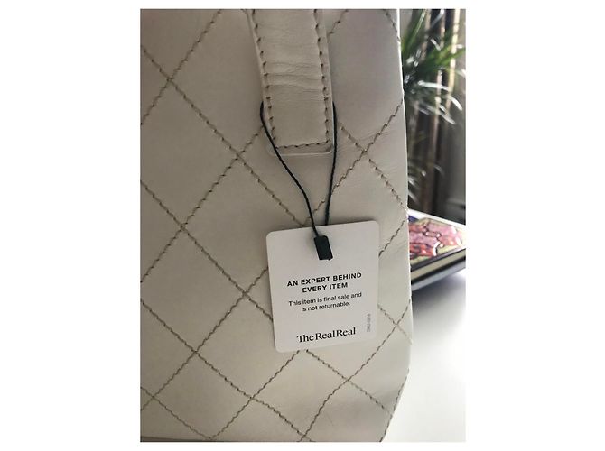 Coco Handle Chanel small Surpique Tote White - view 6