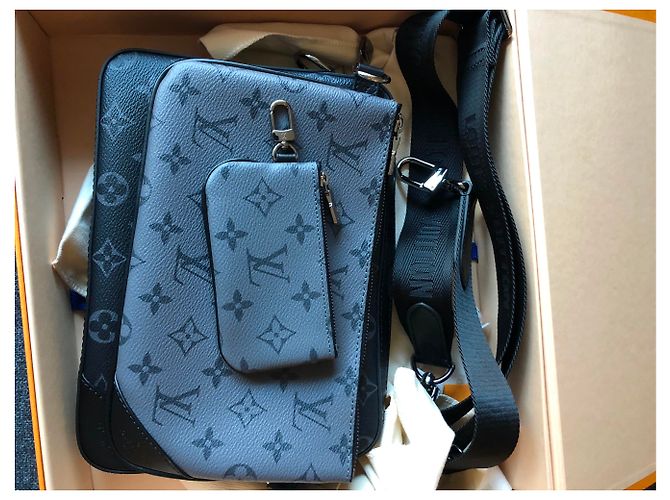Louis Vuitton Messenger trio LV nuovo Grigio - vista 5