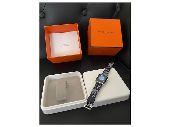 Apple Watch Hermès Series 3 Golden Spur Stahl Silber - Ansicht 8