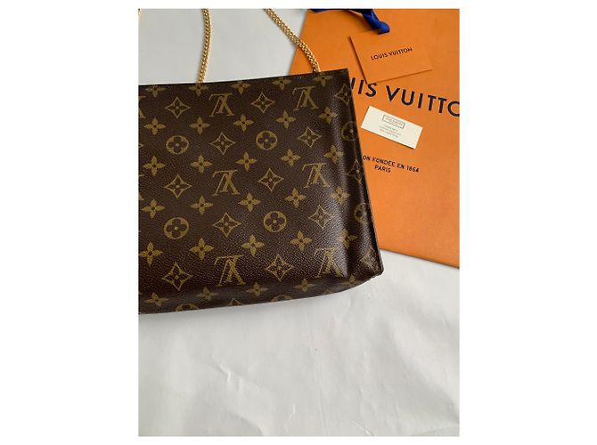 Louis Vuitton Pochette 26 Castaño - vista 3