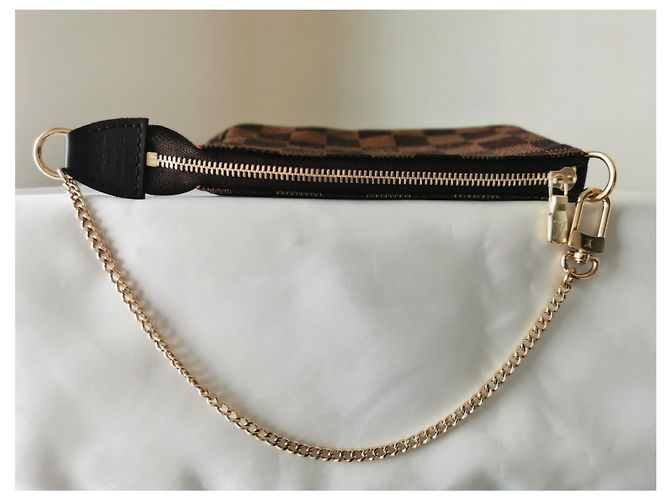 Accesorios Louis Vuitton Mini Pochette Damier Ebene Gold hardware - vista 9