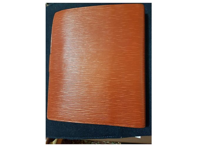 Louis Vuitton Large leather diary cover Caramel - view 2