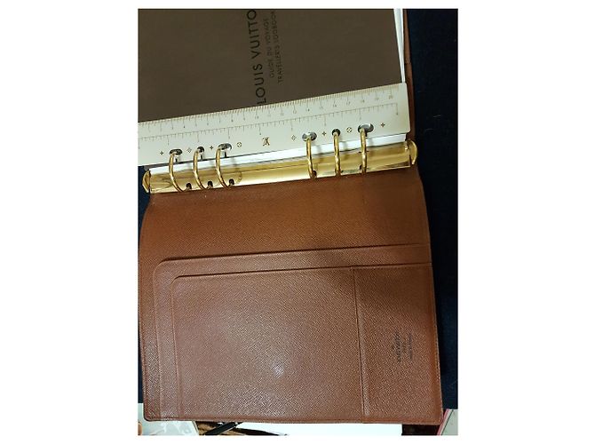 Louis Vuitton Large leather diary cover Caramel - view 3