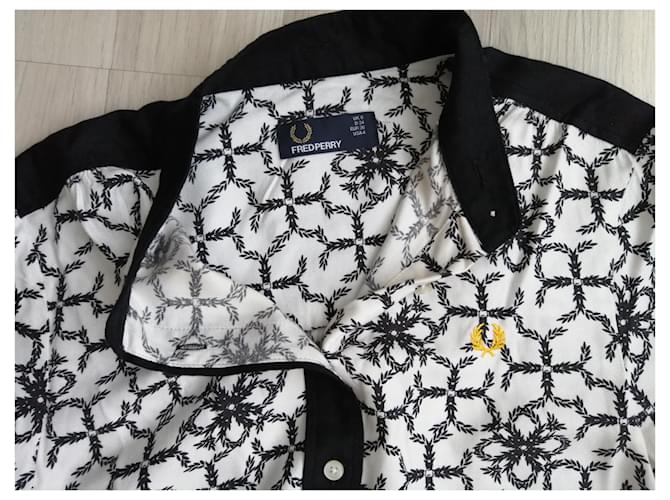 Top Fred Perry Blanco de Viscosa - vista 2