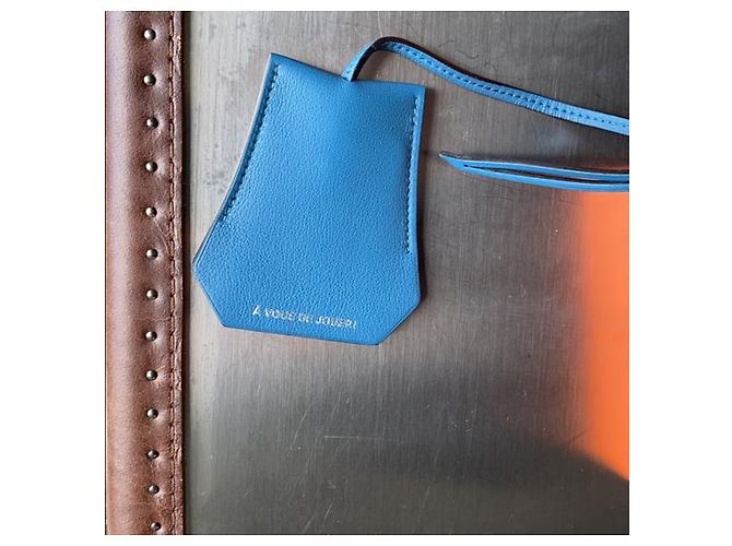 Charm Hermès Kelly Clochette Narcisse Espelho Azul Couro - vista 8
