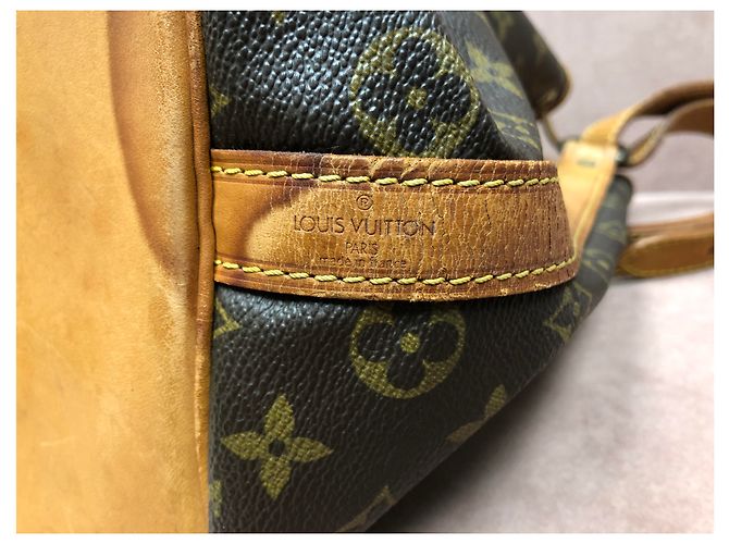 Louis Vuitton Noe PM Borsa a mano marrone in pelle e tela - vista 14