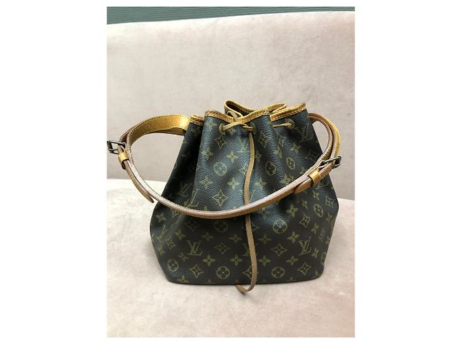 Louis Vuitton Noe PM Borsa a mano marrone in pelle e tela - vista 2
