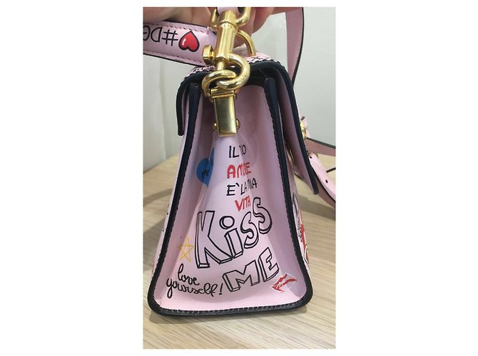 Dolce & Gabbana Borsa Satchel Welcome Graffiti Rosa in Pelle di Vitello - vista 9