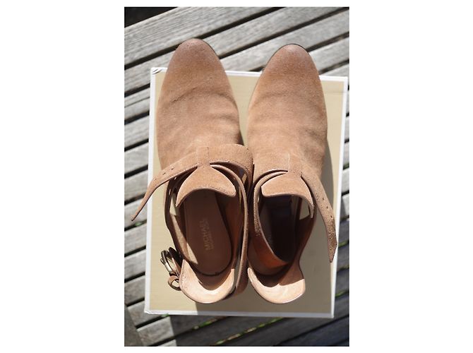 Stivaletti Michael Kors Mercer scamosciati caramello - vista 5