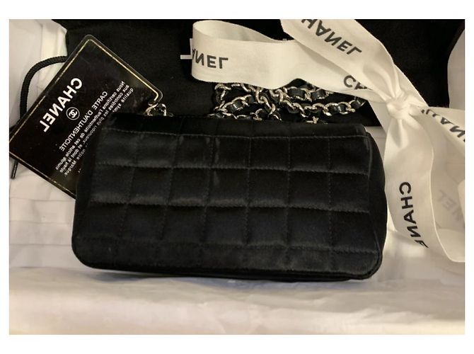 Portafoglio Chanel Timeless in seta nera e argento Nero - vista 3