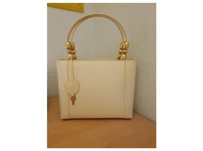 Dior Señora perla - vista 2
