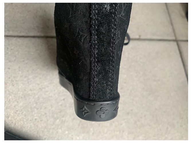 Sneakers Louis Vuitton Millenium Wedge Nero - vista 4
