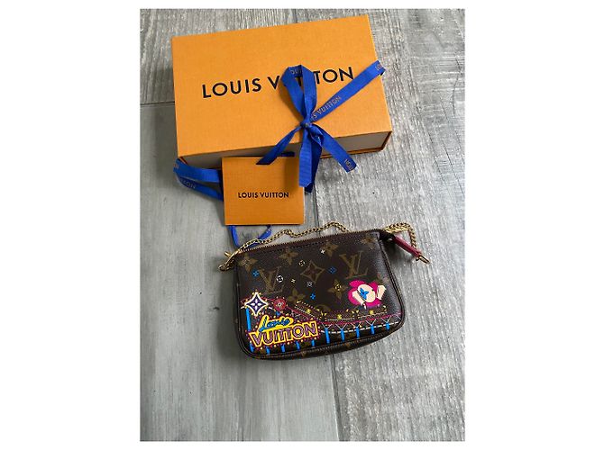 Vivienne Louis Vuitton Animación de Navidad Mini Pochette 2020 Castaño - vista 2
