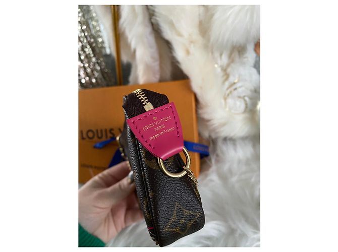 Vivienne Louis Vuitton Animación de Navidad Mini Pochette 2020 Castaño - vista 6