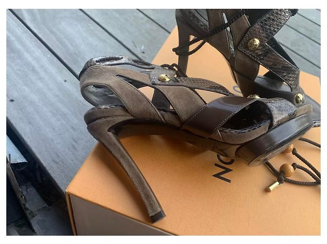 Louis Vuitton Python Heels Brown Size 37 - view 6