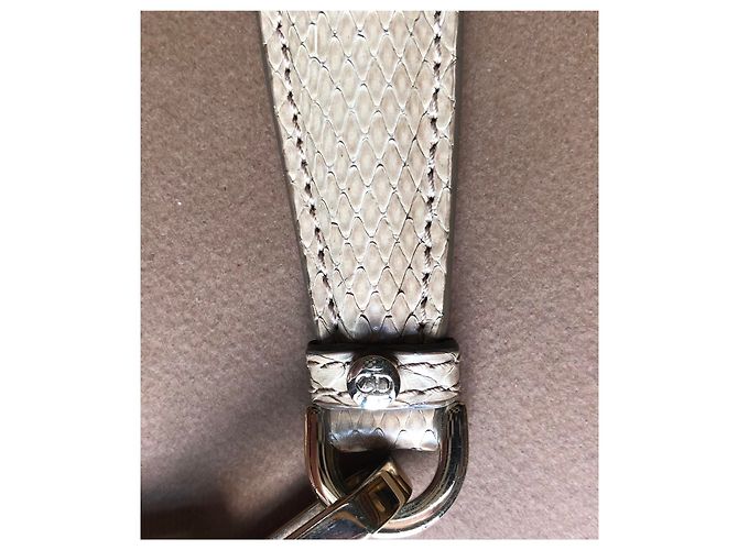 New Look Dior new lock - vue 4