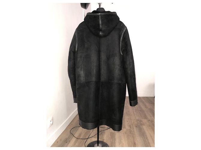 Givenchy hooded coat in black shearling lambskin with smooth leather insert in size 48 Ital. - view 3