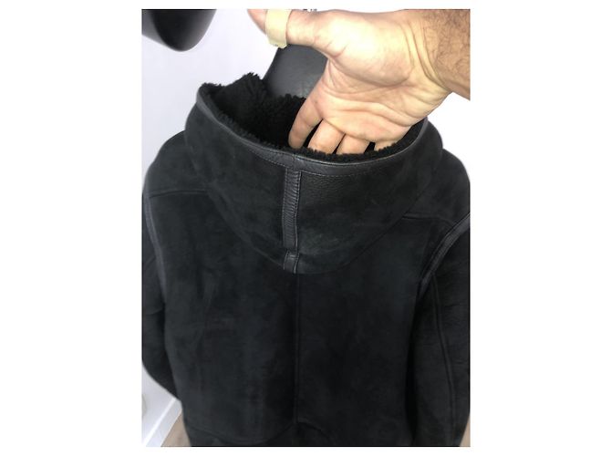 Givenchy hooded coat in black shearling lambskin with smooth leather insert in size 48 Ital. - view 5