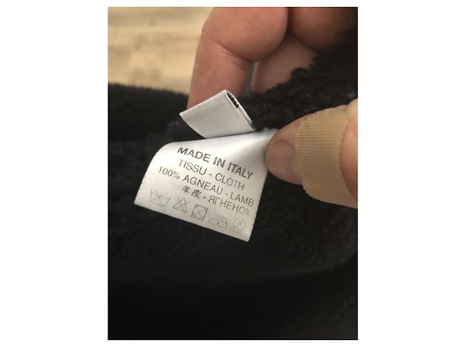 Givenchy hooded coat in black shearling lambskin with smooth leather insert in size 48 Ital. - view 8