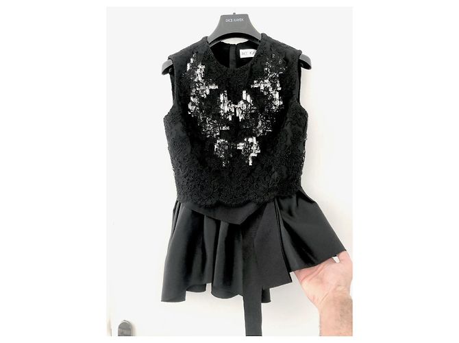 Top in pizzo nero e raso con inserti di cristalli del marchio Dice Kayek - vista 2