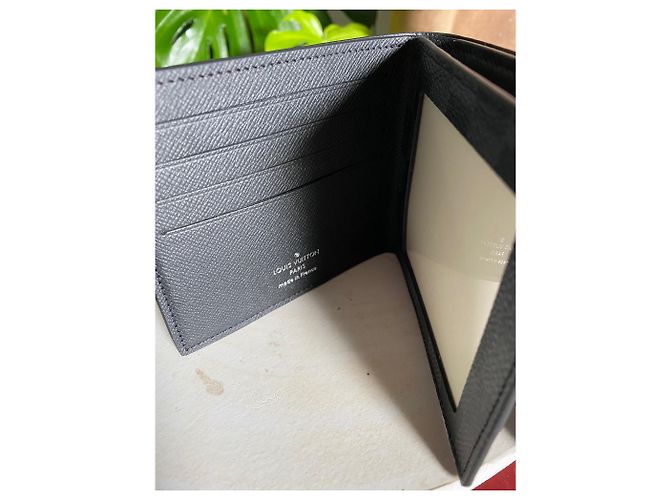 Louis Vuitton MULTIPLE PORTFOLIO N63211 Black - view 6