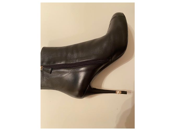 Stivaletti Chanel in pelle nera Nero - vista 4