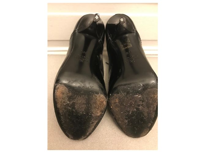 Décolleté Valentino in vernice nera con punta aperta Nero - vista 3