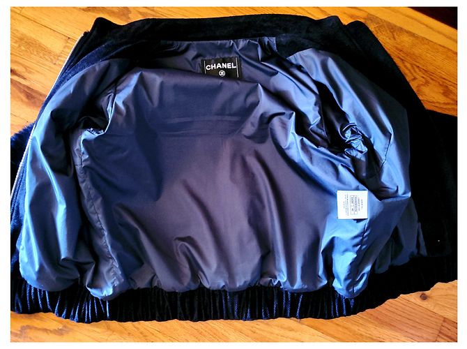 Chanel Dark Blue Shearling Bomber Jacket Pre fall 2016 - view 6