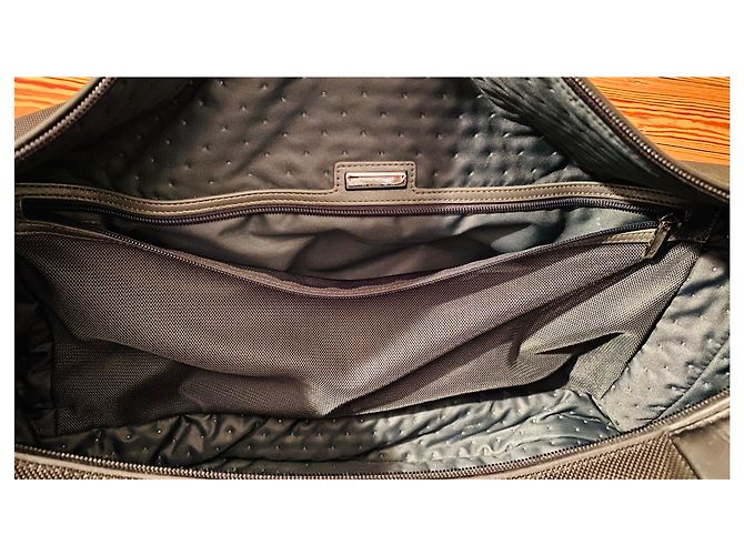 Autre Marque Trolley TUMI Weekend in pelle nera e nylon Nero Argento - vista 18