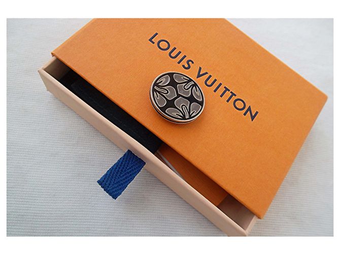 Louis Vuitton SPILLA DELL'IBISCO DEL FIORE Argento - vista 2
