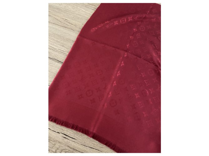 Scialle Louis Vuitton rosso - vista 3