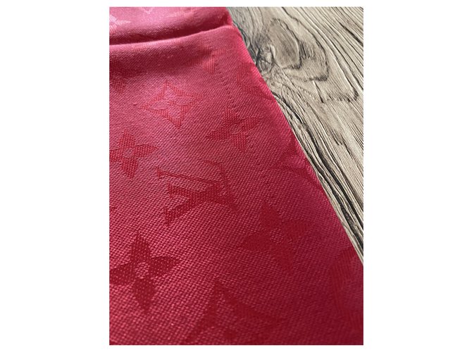 Scialle Louis Vuitton rosso - vista 4